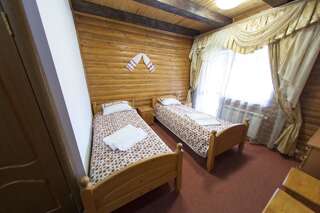 Отель Торба Буковель Двухместный номер с 1 кроватью или 2 отдельными кроватями-1
